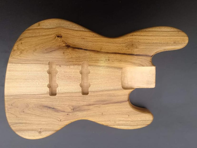 Corpo de Baixo Jazz Bass — Freijó