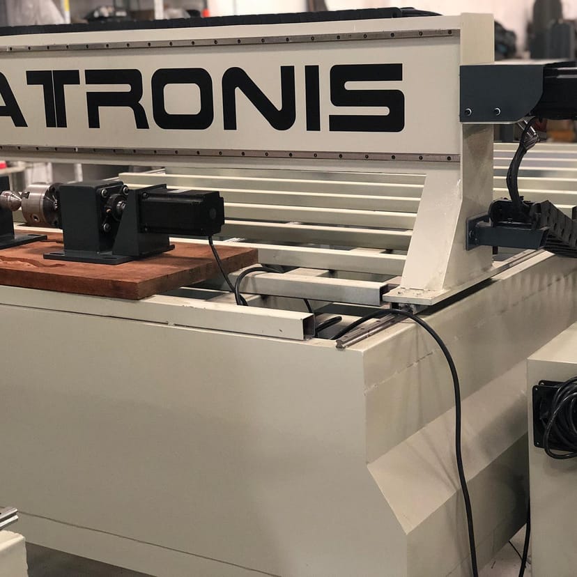 Router com 4º Eixo Rotativo